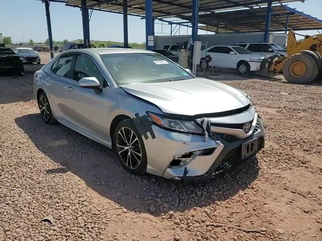 2018 Toyota Camry L VIN: JTNB11HK2J3013927 Lot: 56156625