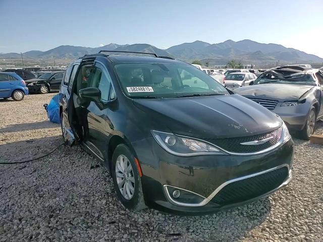 2017 Chrysler Pacifica Touring L VIN: 2C4RC1BG5HR525281 Lot: 58248815