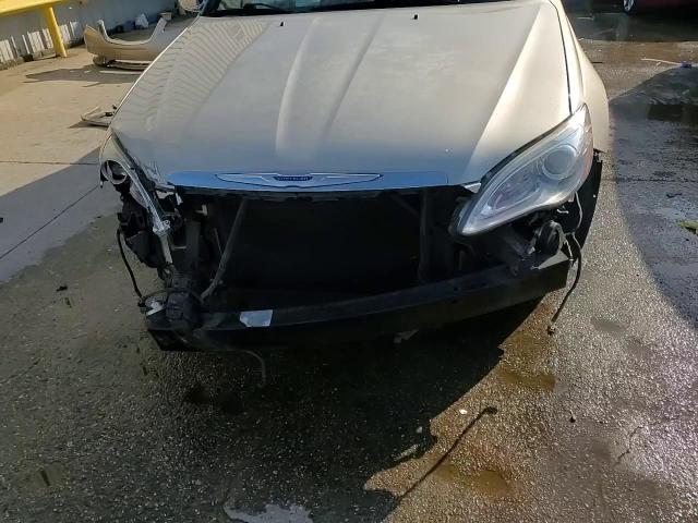 2013 Chrysler 200 Limited VIN: 1C3BCBFGXDN701318 Lot: 57098085