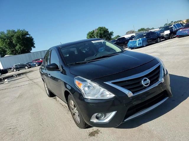 2018 Nissan Versa S VIN: 3N1CN7AP4JL821886 Lot: 56724595