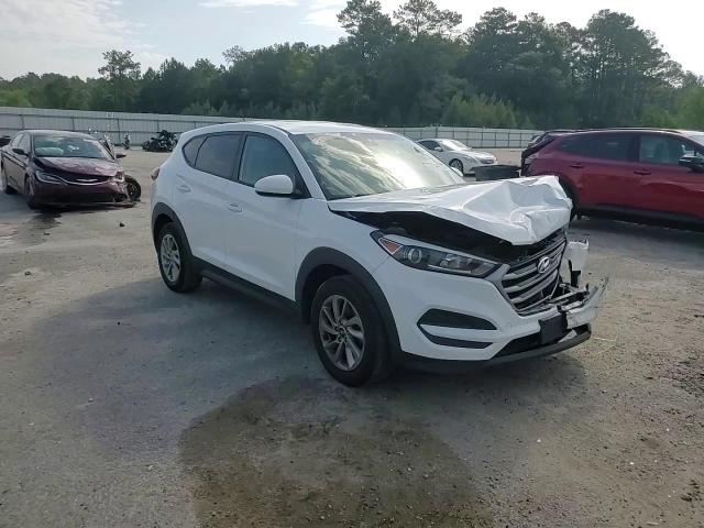 2018 Hyundai Tucson Se VIN: KM8J23A44JU768104 Lot: 57344735