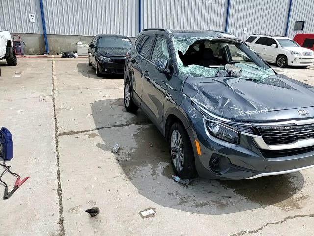 2021 Kia Seltos S VIN: KNDEUCAA3M7148000 Lot: 56785705