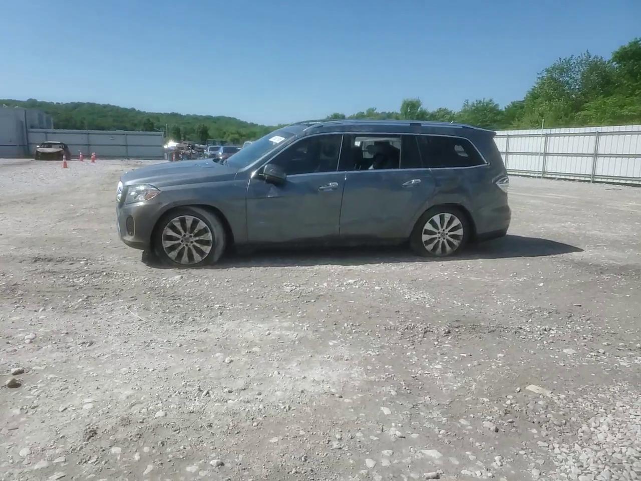 Фото: 4JGDF6EE9HA958563