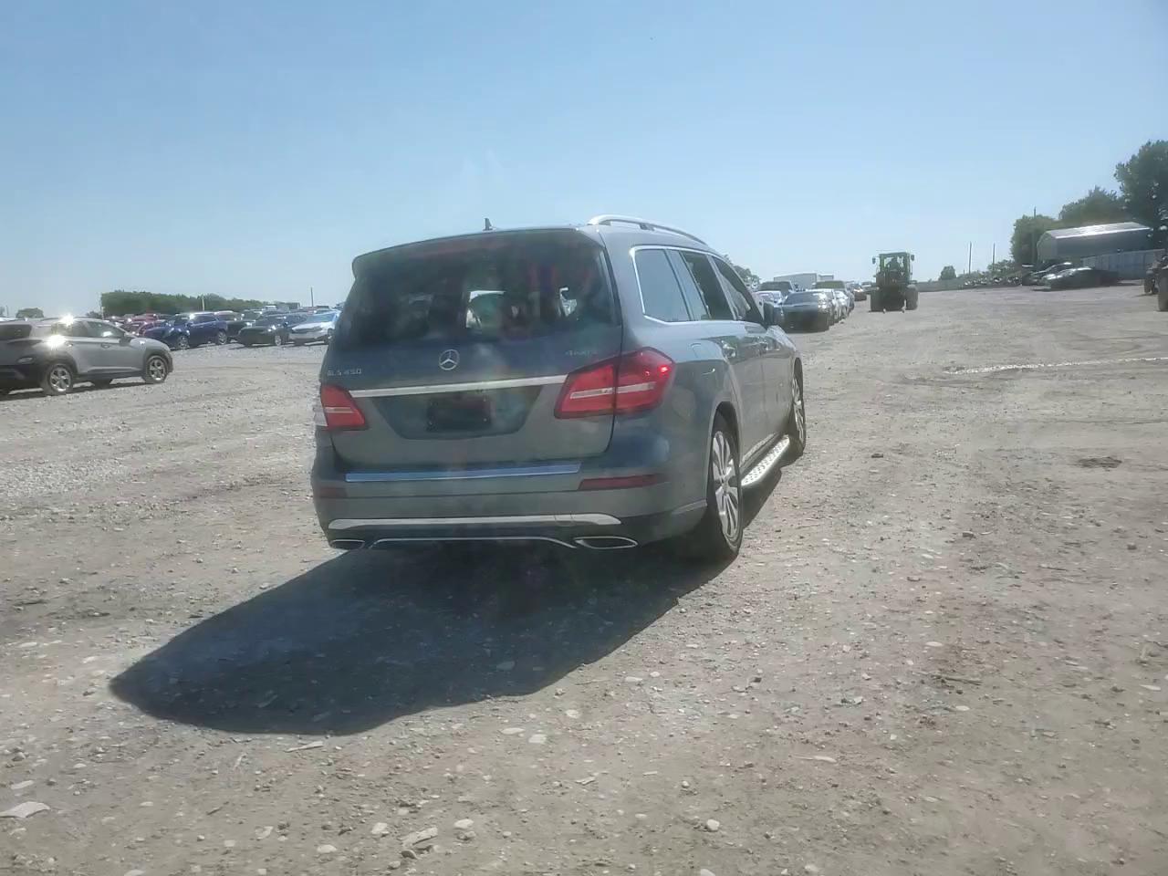 Фото: 4JGDF6EE9HA958563