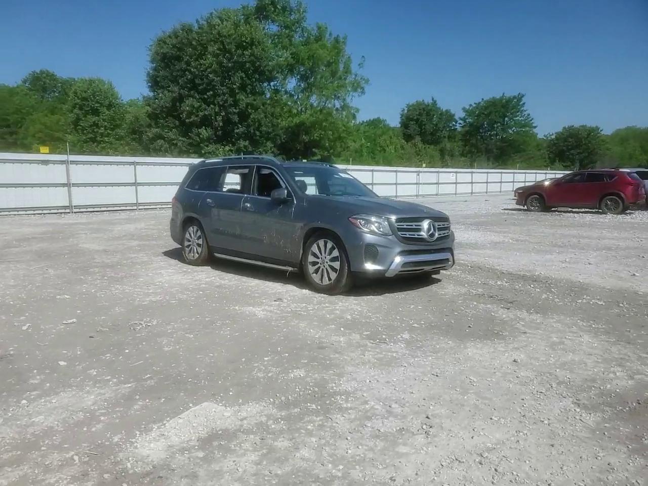 Фото: 4JGDF6EE9HA958563