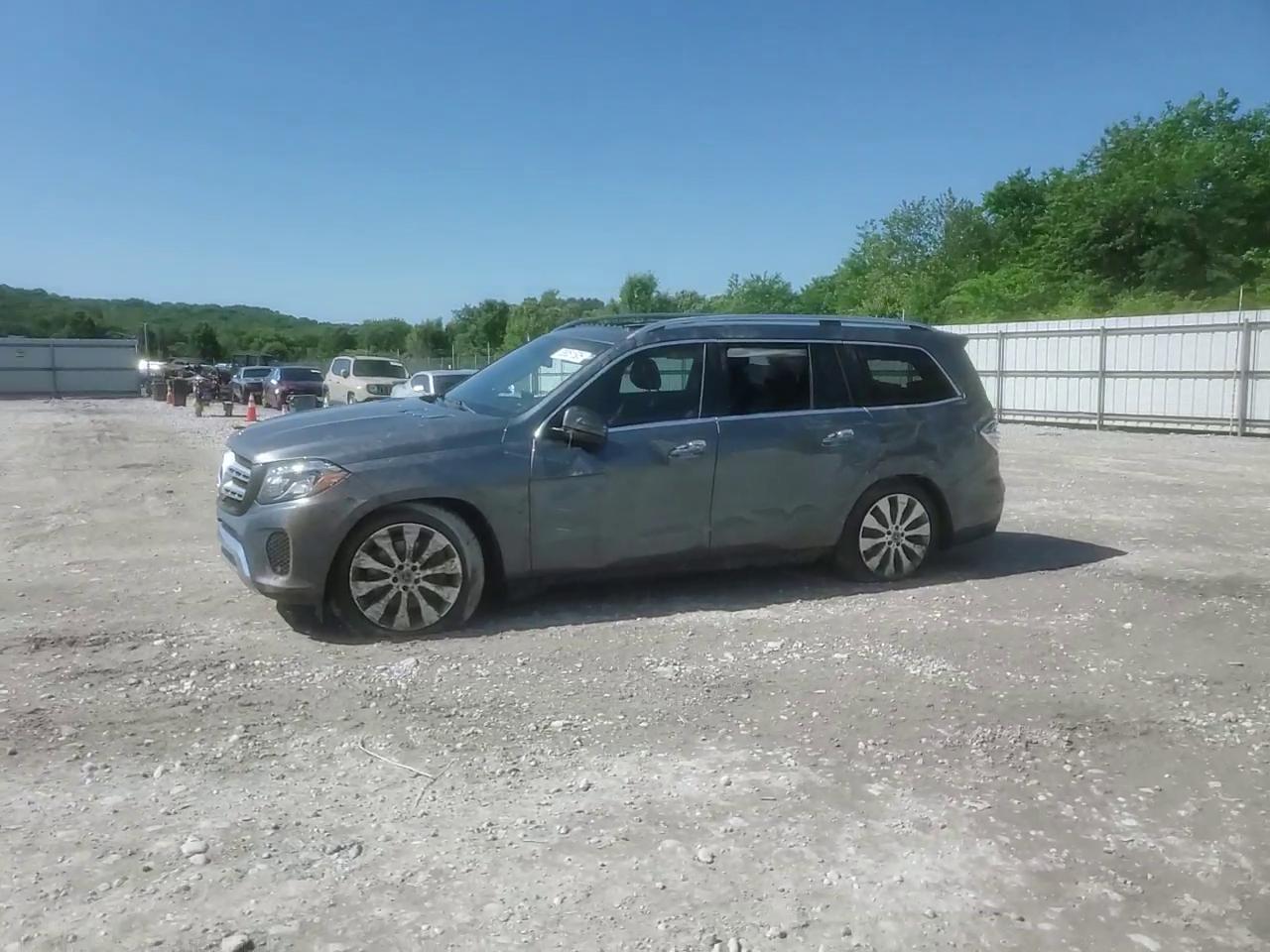 Фото: 4JGDF6EE9HA958563