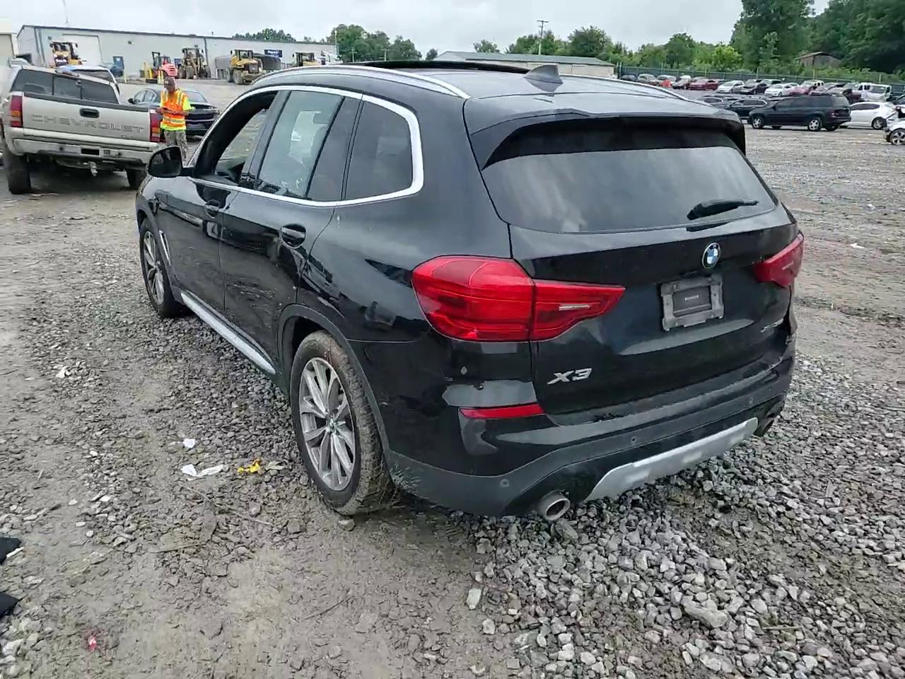 Фото: 5UXTR9C52KLE20263