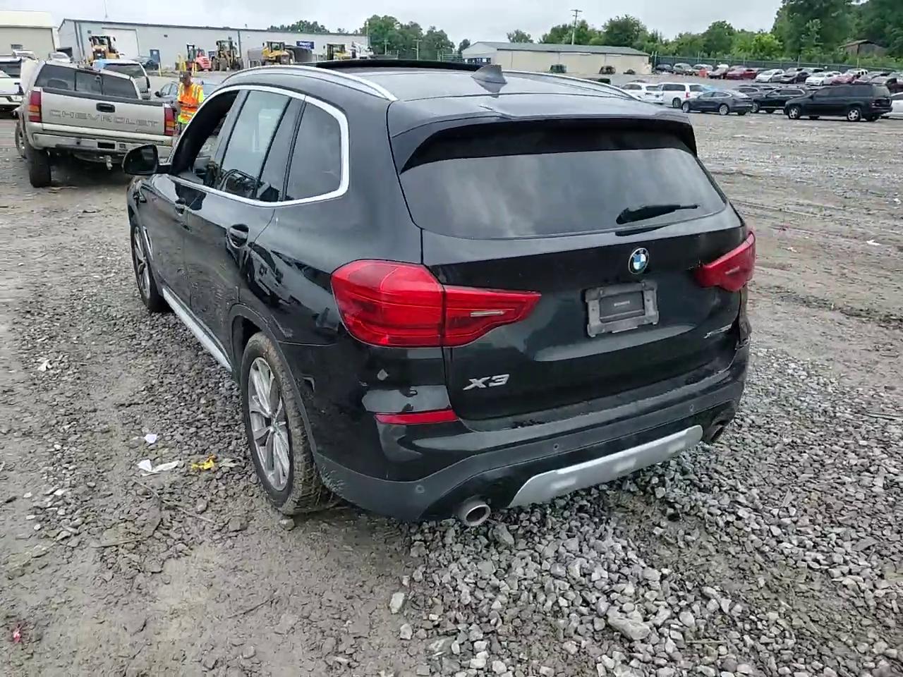 Фото: 5UXTR9C52KLE20263