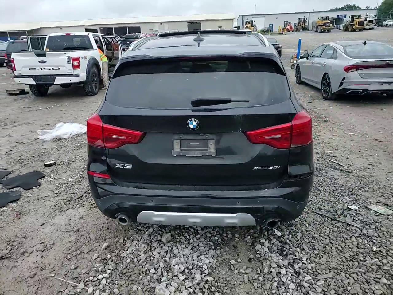 Фото: 5UXTR9C52KLE20263