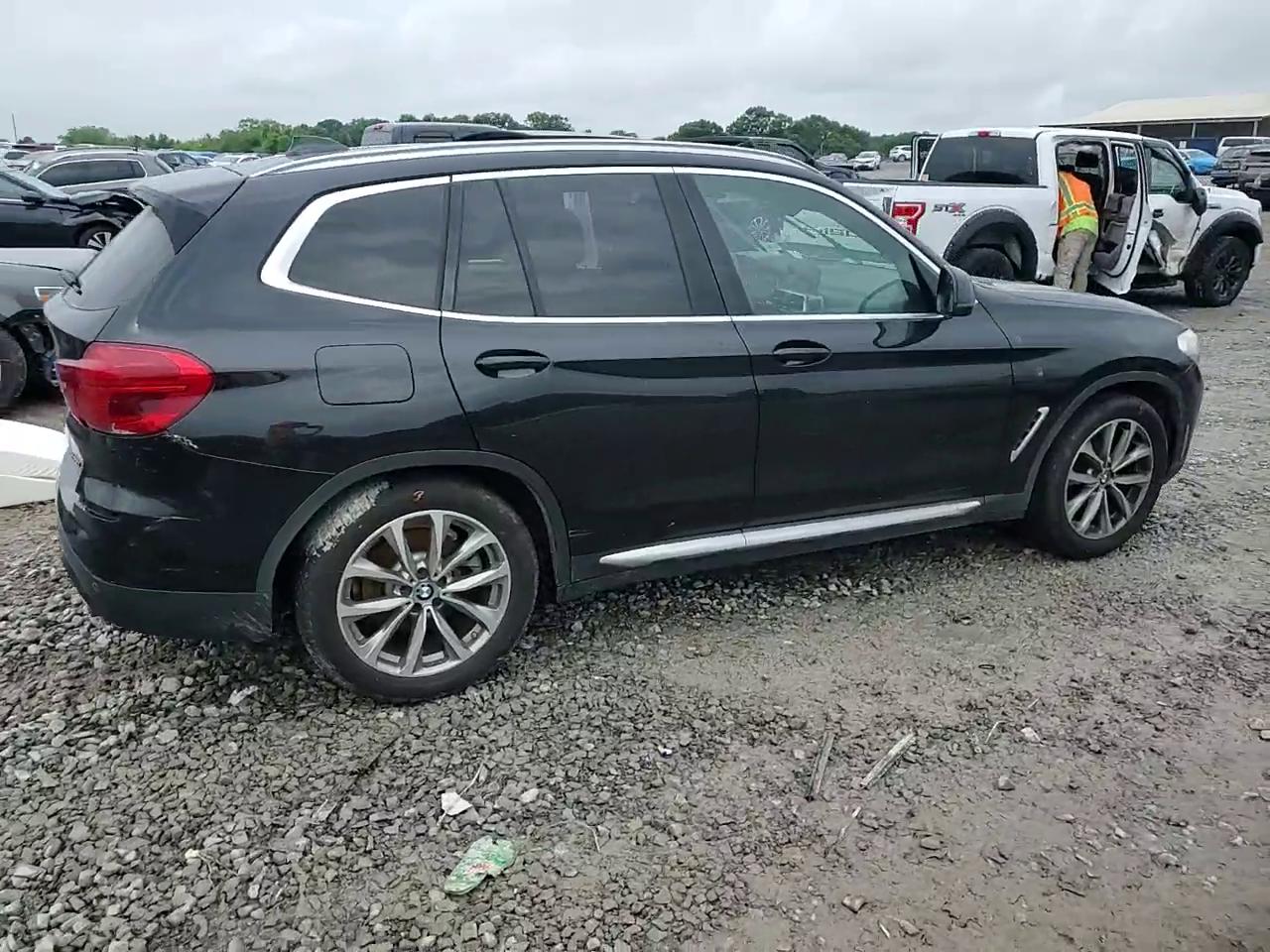 Фото: 5UXTR9C52KLE20263