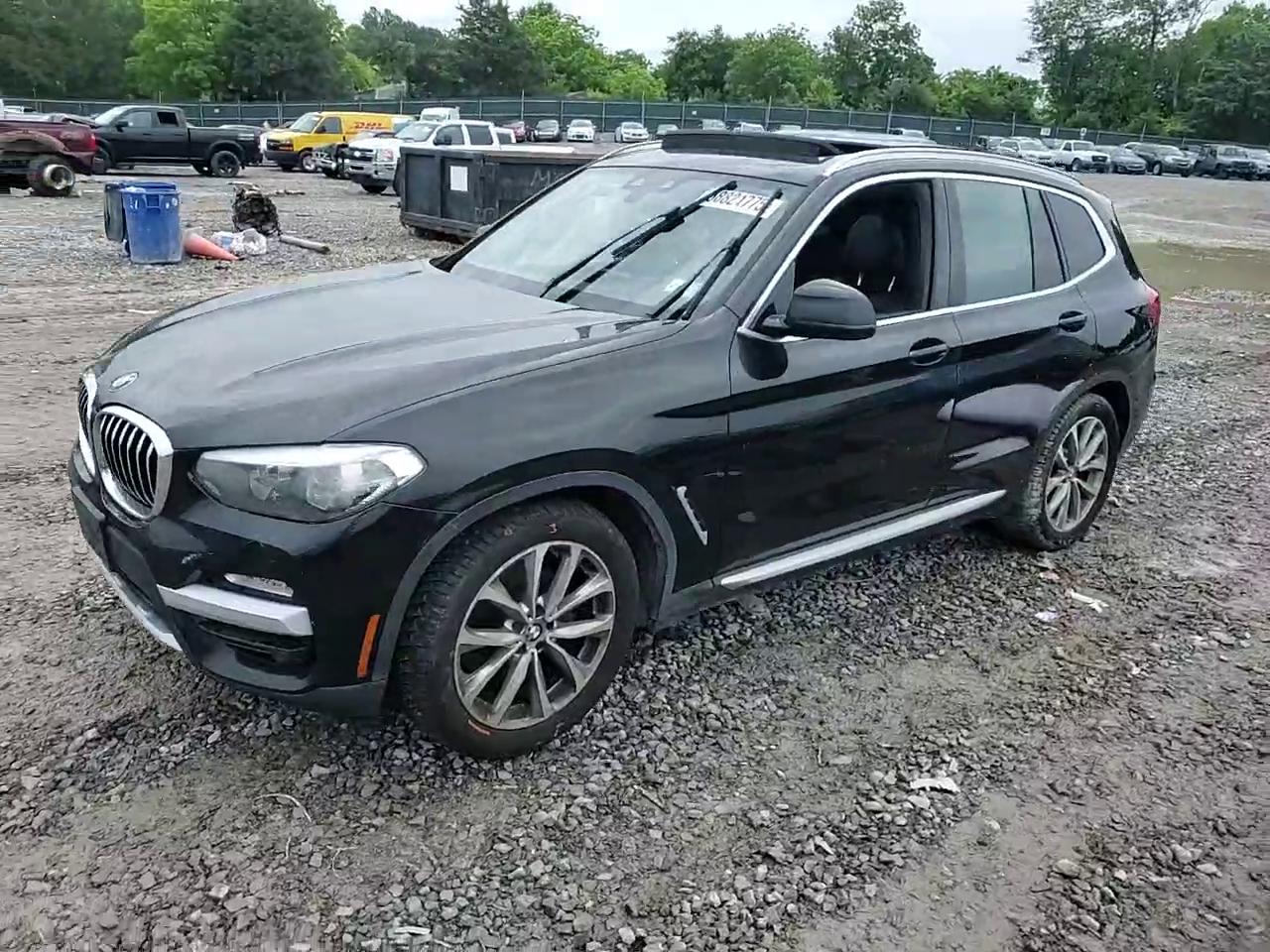 Фото: 5UXTR9C52KLE20263