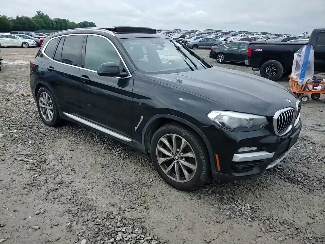 Фото: 5UXTR9C52KLE20263