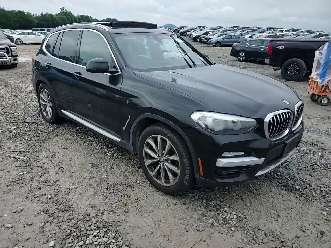 Фото: 5UXTR9C52KLE20263