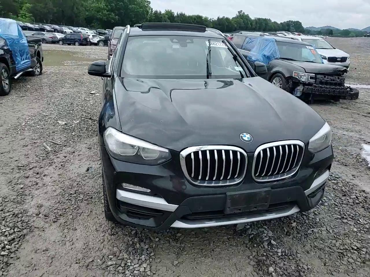 Фото: 5UXTR9C52KLE20263