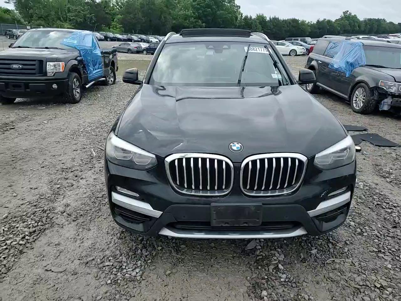 Фото: 5UXTR9C52KLE20263