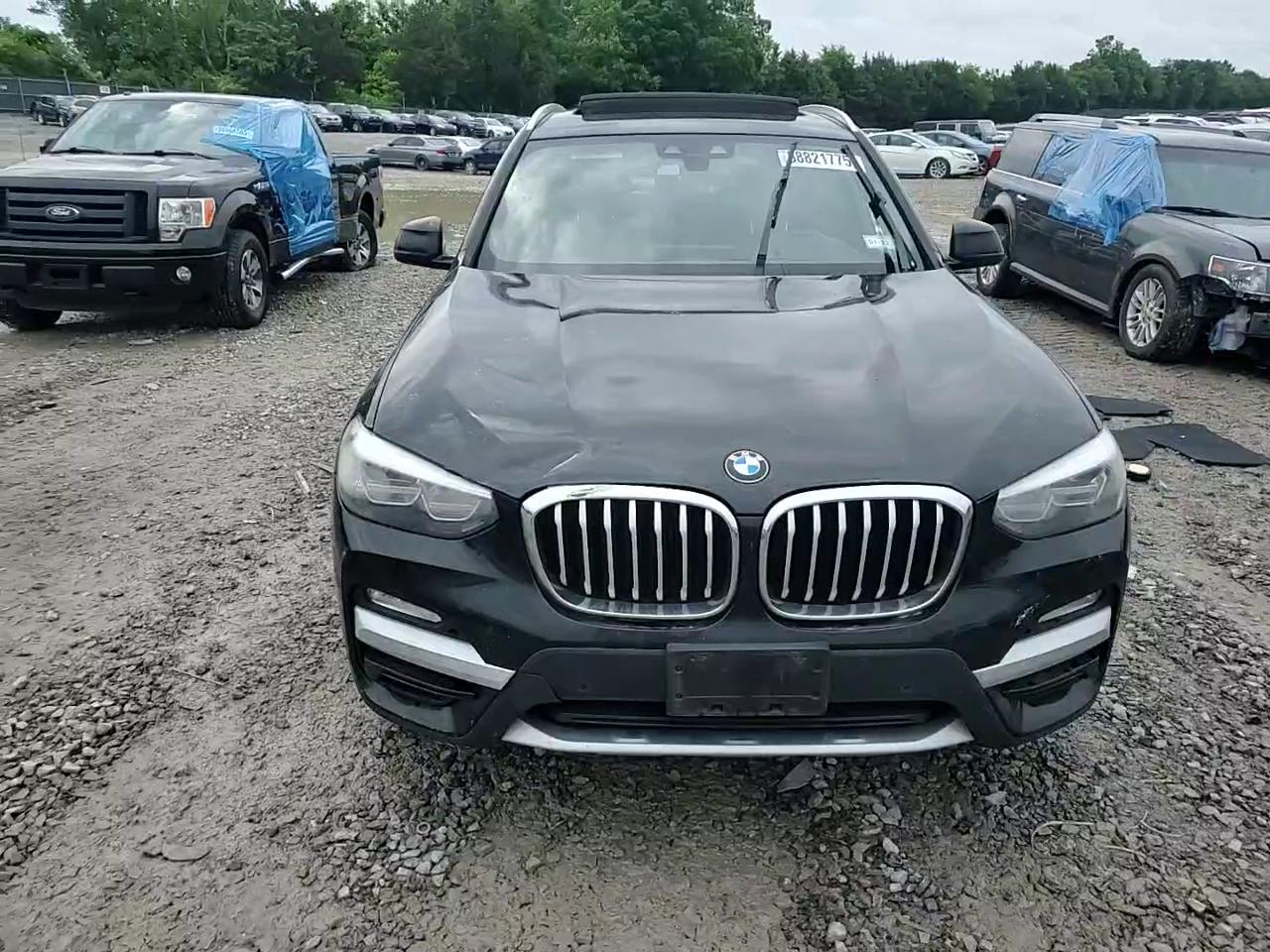 Фото: 5UXTR9C52KLE20263