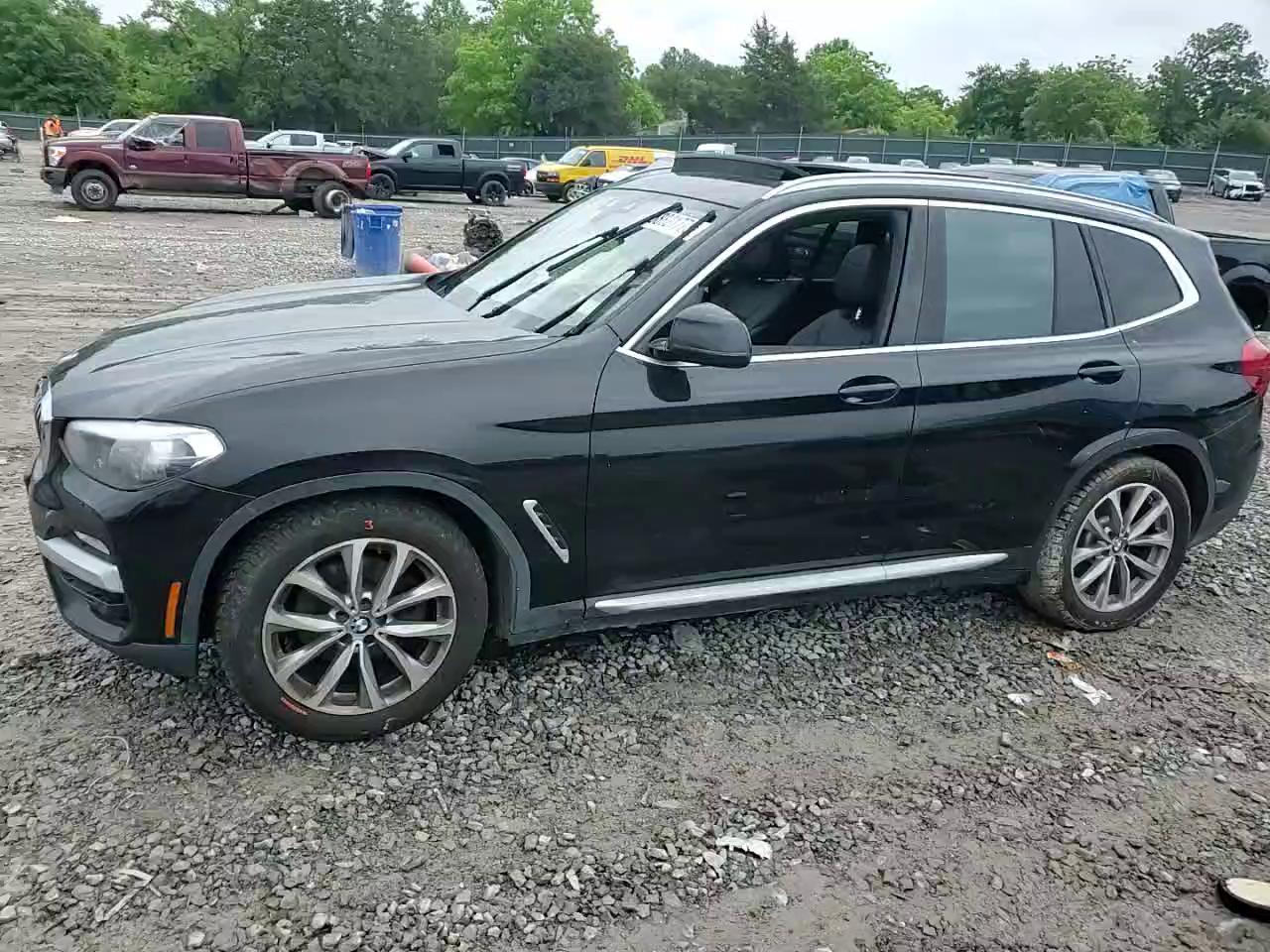 Фото: 5UXTR9C52KLE20263