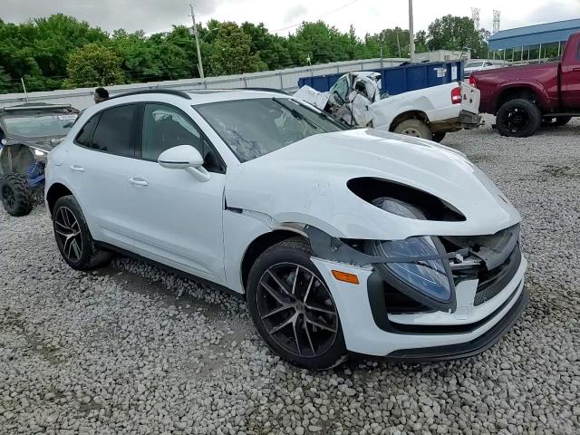 2022 Porsche Macan VIN: WP1AA2A54NLB10187 Lot: 58794305