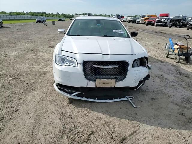 2015 Chrysler 300C Platinum VIN: 2C3CCAPG3FH922638 Lot: 56880235