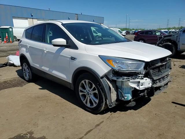 2017 Ford Escape Se VIN: 1FMCU0GD1HUD39084 Lot: 56490695