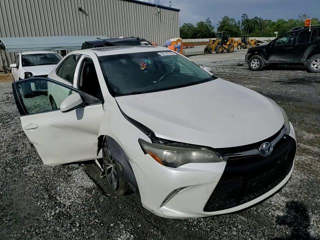 2015 Toyota Camry Le VIN: 4T1BF1FK3FU077268 Lot: 59143735