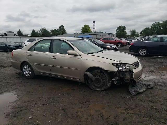 2004 Toyota Camry Le VIN: 4T1BE30K74U796902 Lot: 58654075
