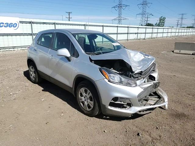 2017 Chevrolet Trax Ls VIN: KL7CJKSB6HB173751 Lot: 57222445