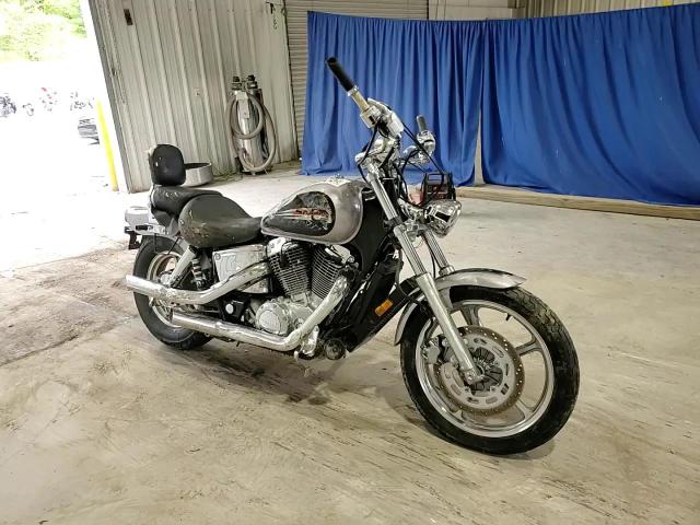 1999 Honda Vt1100 C VIN: 1HFSC1807XA302082 Lot: 56178955