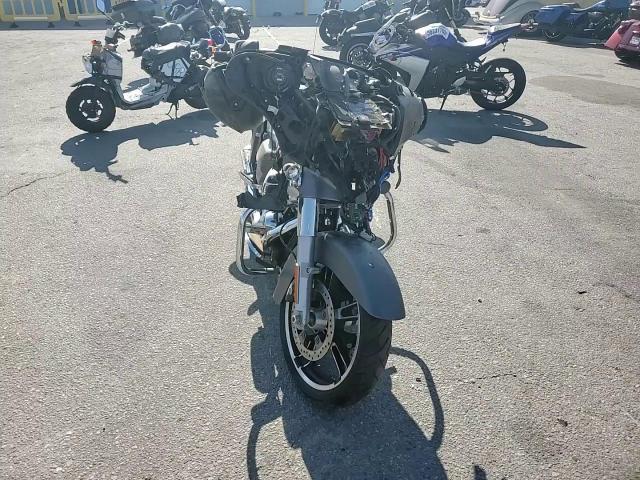2017 Harley-Davidson Flhxs Street Glide Special VIN: 1HD1KRC16HB674255 Lot: 58783425