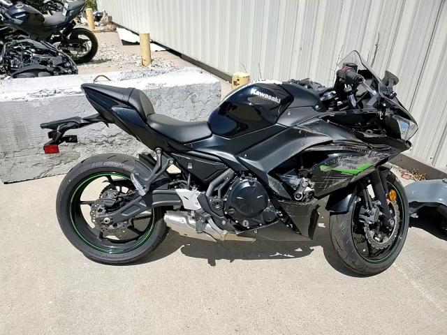 2025 Kawasaki Ex650 R VIN: ML5EXER19SDAE7445 Lot: 80263335