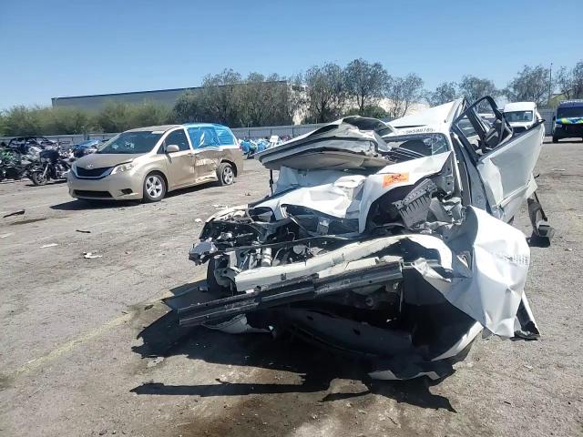 2000 Acura 3.2Tl VIN: 19UUA5667YA053180 Lot: 61875575