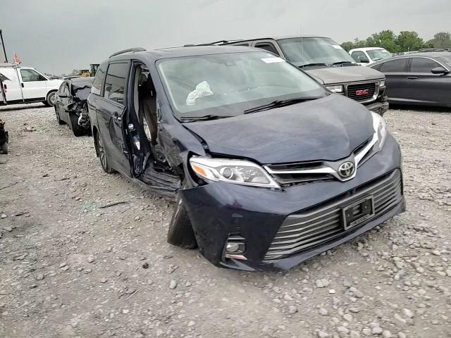 2018 Toyota Sienna Xle VIN: 5TDYZ3DC8JS925882 Lot: 56472305