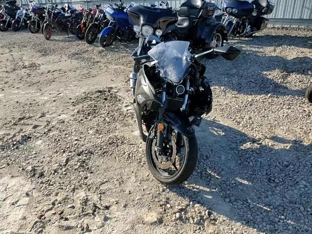 2019 Kawasaki Ex400 VIN: JKAEXKH18KDA28485 Lot: 58227175