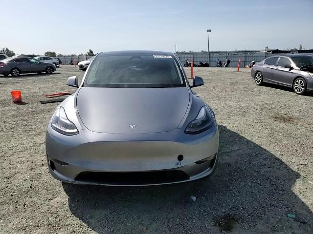 2025 Tesla Model Y VIN: 7SAYGAEE9SF264236 Lot: 57179185