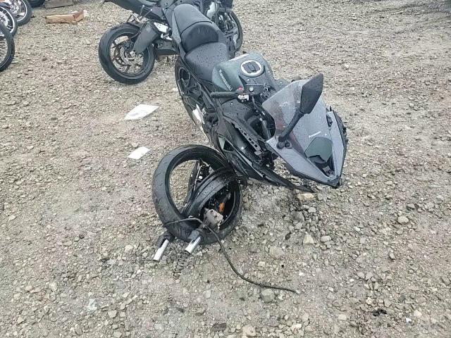 2025 Kawasaki Ex650 P VIN: ML5EXEP12SDAE4163 Lot: 58835355