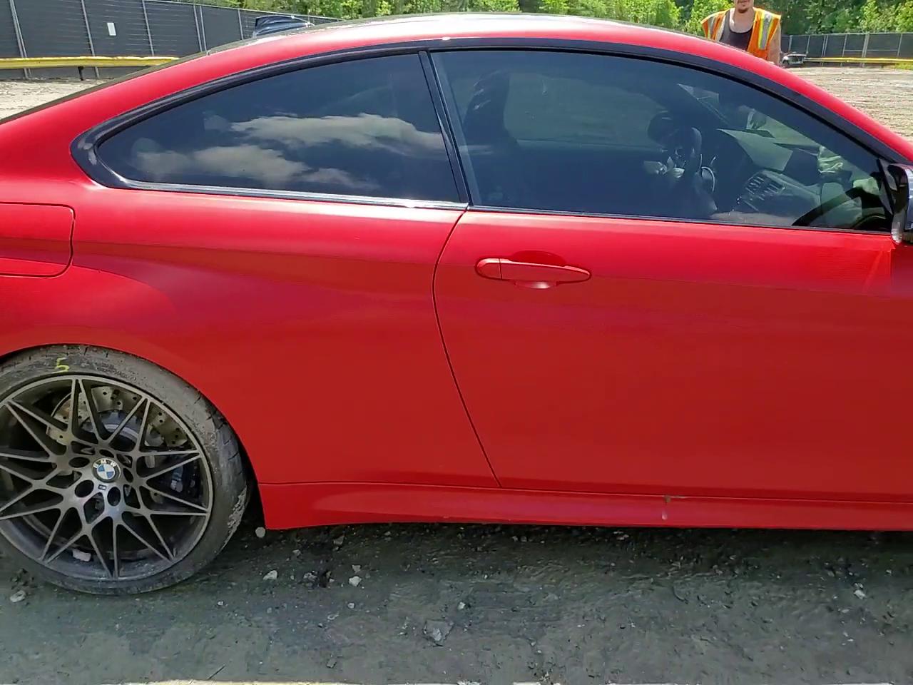 Фото: WBS4Y9C03LFH80812