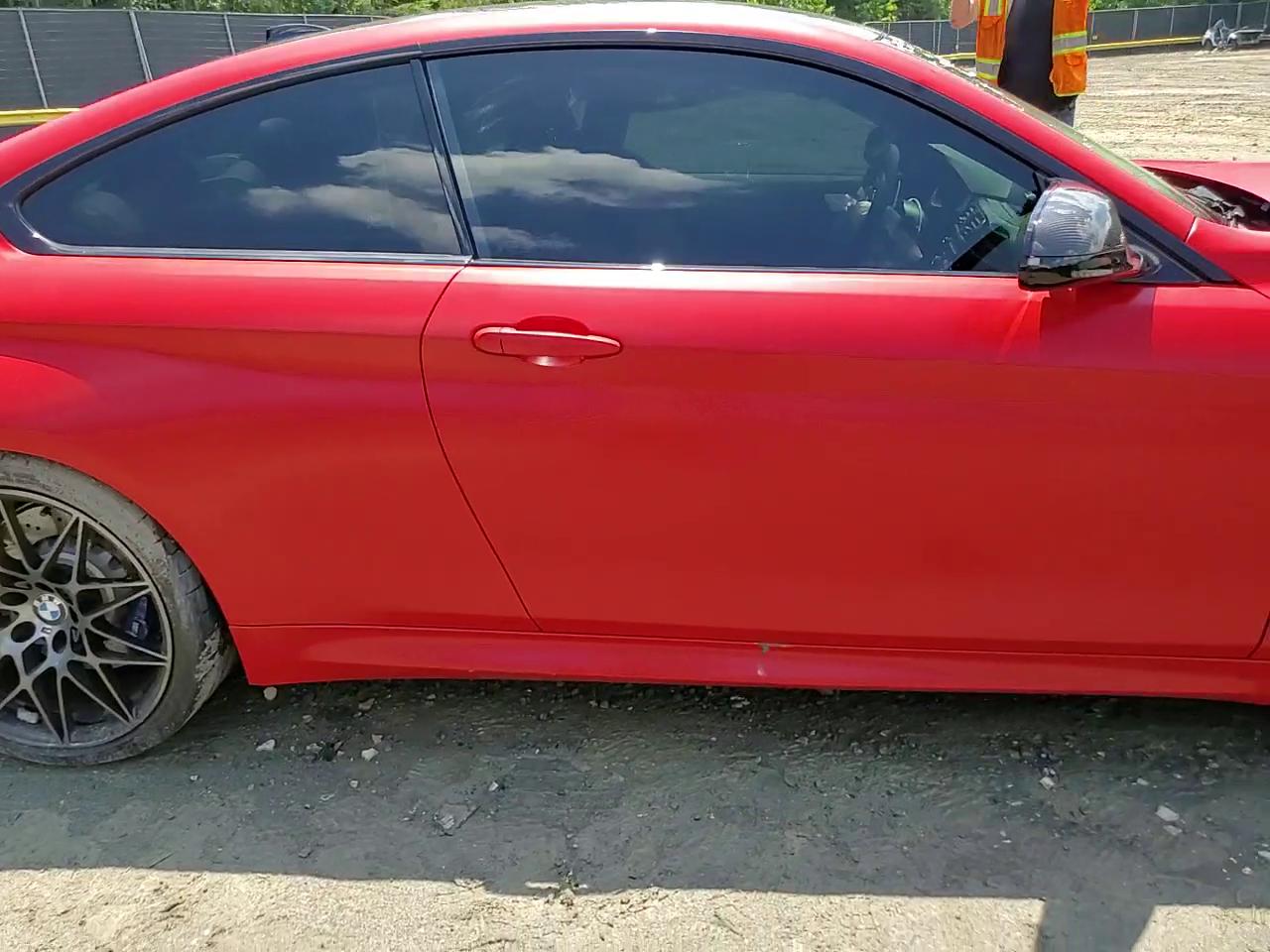 Фото: WBS4Y9C03LFH80812