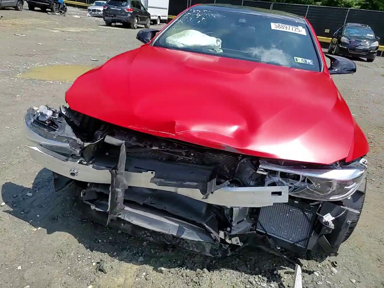 Фото: WBS4Y9C03LFH80812