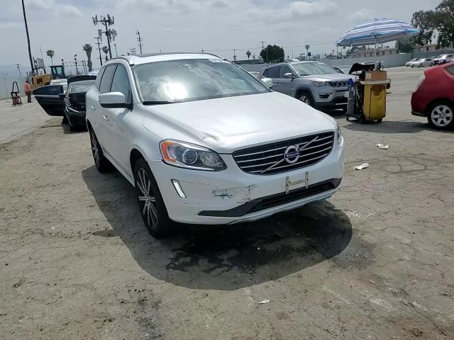 2017 Volvo Xc60 T6 Inscription VIN: YV449MRU0H2122021 Lot: 56739135