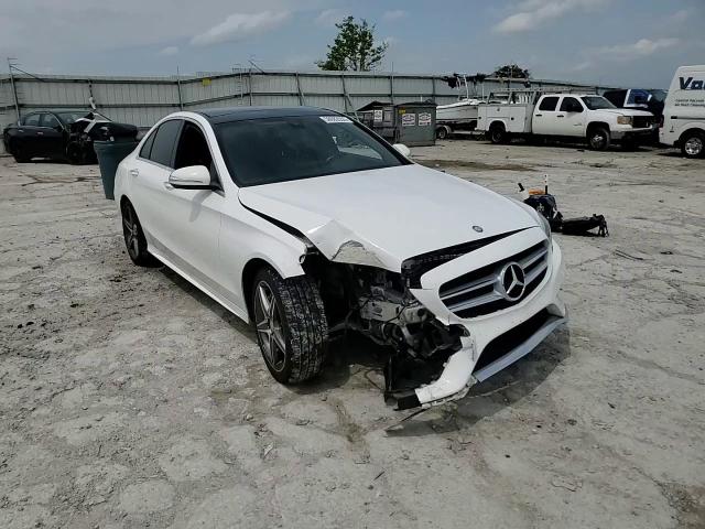 2015 Mercedes-Benz C 300 4Matic VIN: 55SWF4KB7FU011410 Lot: 56983555