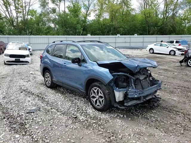 2020 Subaru Forester Premium VIN: JF2SKAGC5LH555915 Lot: 58797755