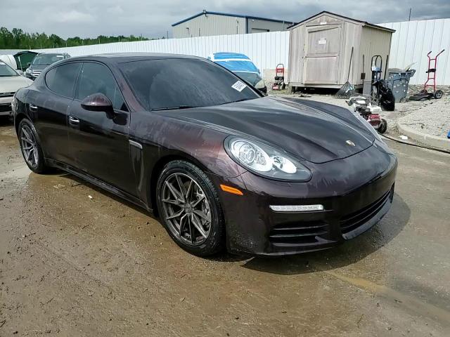 2015 Porsche Panamera 2 VIN: WP0AA2A72FL005765 Lot: 55849435
