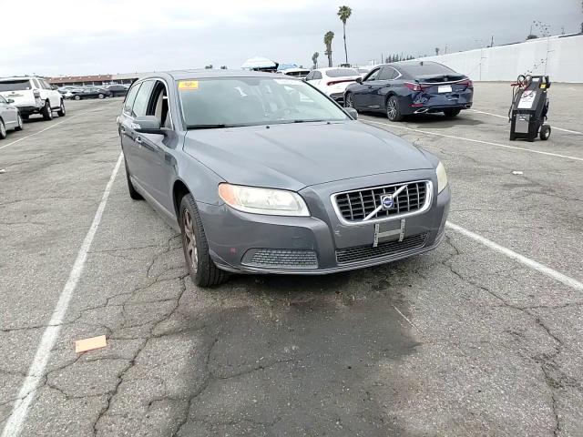 2008 Volvo V70 3.2 VIN: YV1BW982081041245 Lot: 55860225