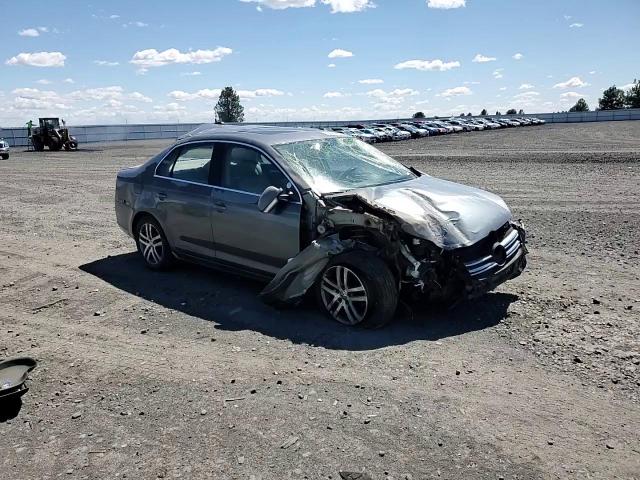 2006 Volkswagen Jetta Tdi Option Package 1 VIN: 3VWST71K06M638552 Lot: 55675875