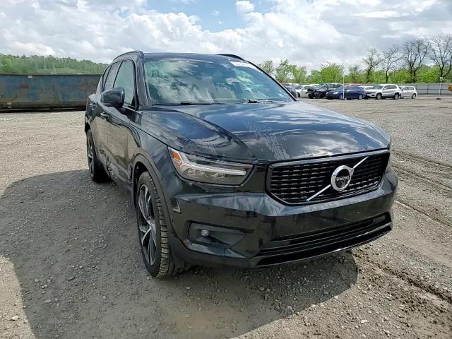 2020 Volvo Xc40 T5 R-Design VIN: YV4162UM4L2179158 Lot: 55244055