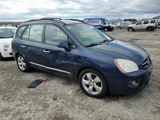 2007 Kia Rondo Lx VIN: KNAFG526277048134 Lot: 57182635