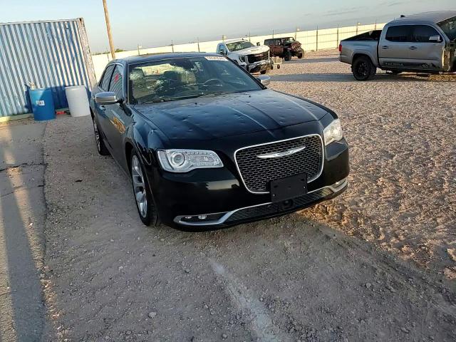 2C3CCAPT8JH182462 2018 Chrysler 300C