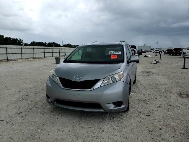 2013 Toyota Sienna Le VIN: 5TDKK3DCXDS332359 Lot: 59398044