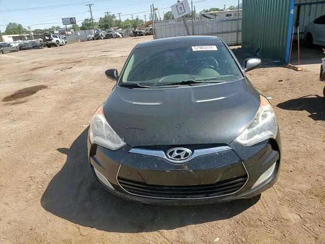 2013 Hyundai Veloster VIN: KMHTC6ADXDU155318 Lot: 57983774