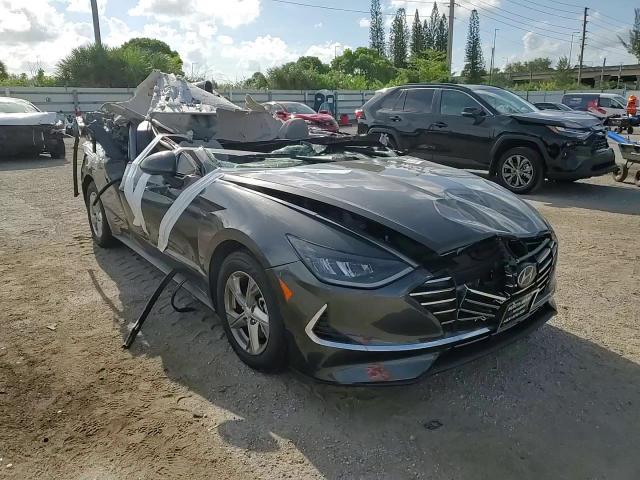 2021 Hyundai Sonata - Image 11